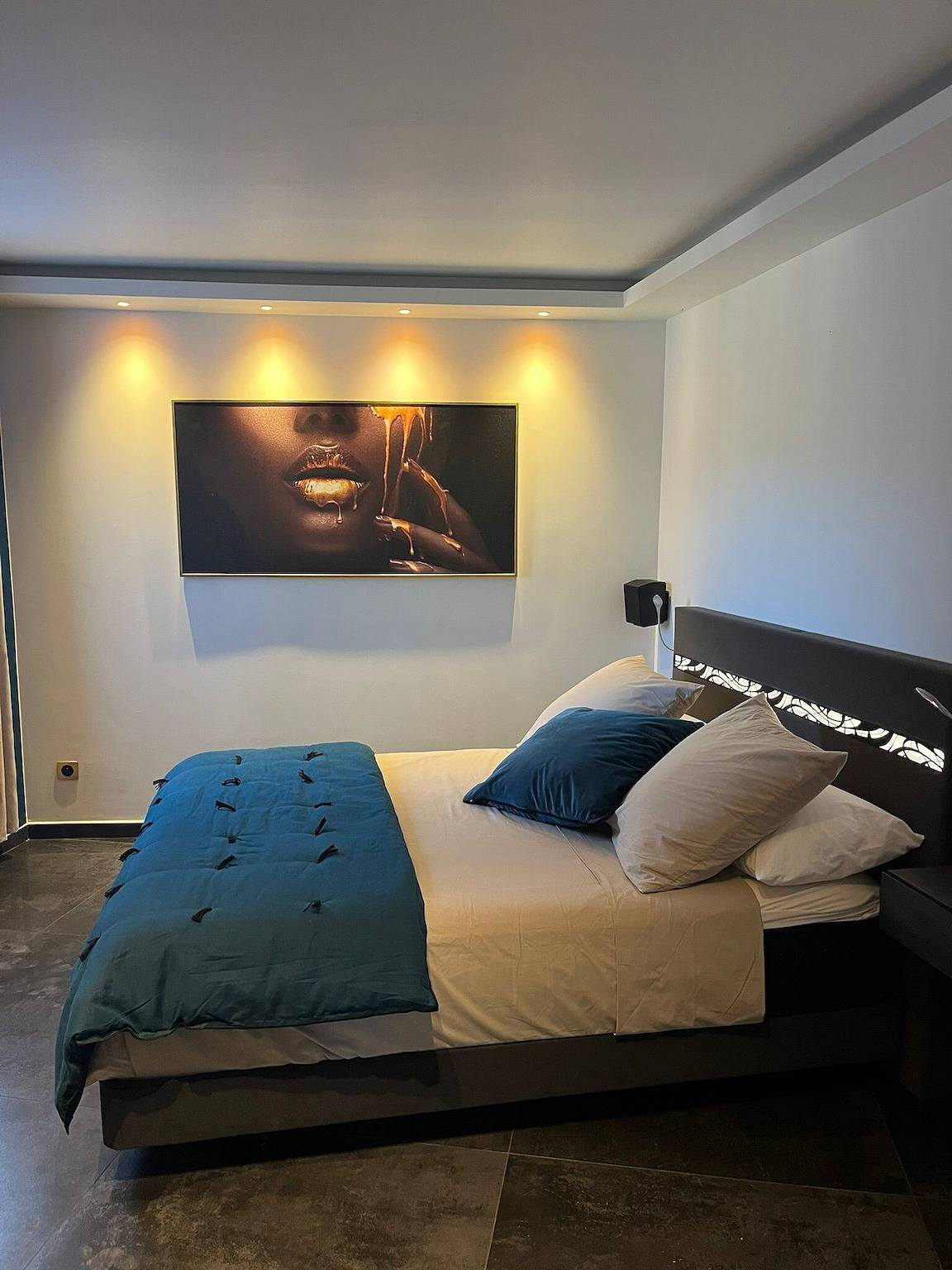 Studio entier, Studio « La Parenthèse Dorée » avec vue montagne, Wi-Fi et climatisation in Les Pennes-Mirabeau, Côte méditerranéenne (France)