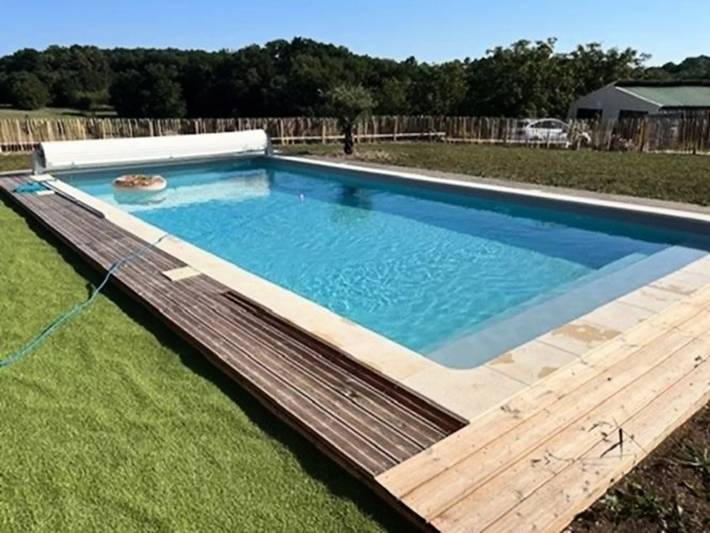 Chalet para 6 personas, con jardín y piscina - 1