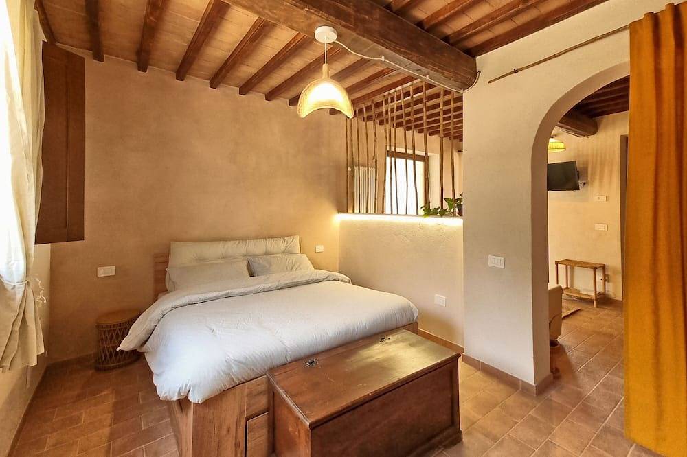 Apartamento entero, Farmhouse with panoramic views surrounded by forest in the center of Umbria in Gualdo Cattaneo, Provincia de Perugia