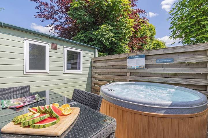 Glamping for 2 people in Peak District