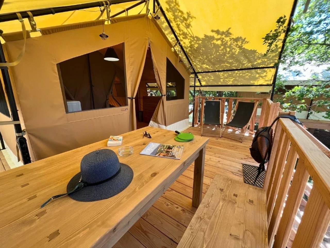 Zecamping 3 étoiles animé piscine chauffée locatif 20m2 5 pers in Saint-Saturnin-lès-Apt, Parc naturel régional du Luberon