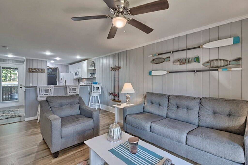 Ganze Wohnung, Keowee Key ~ Cozy Condo ~ Golf Course View - Amenities in Lake Keowee