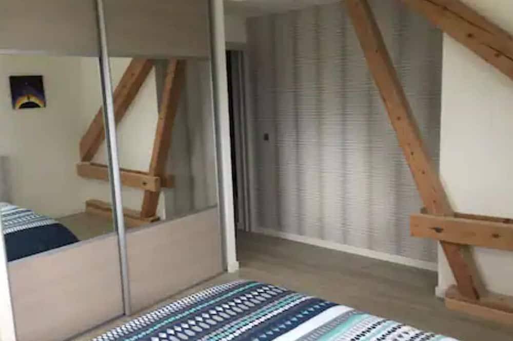 Ganze Wohnung, Appartement Calme et Spacieux, à 10 Minutes du lac D'annecy in Saint-Jorioz, Parc naturel régional du Massif des Bauges