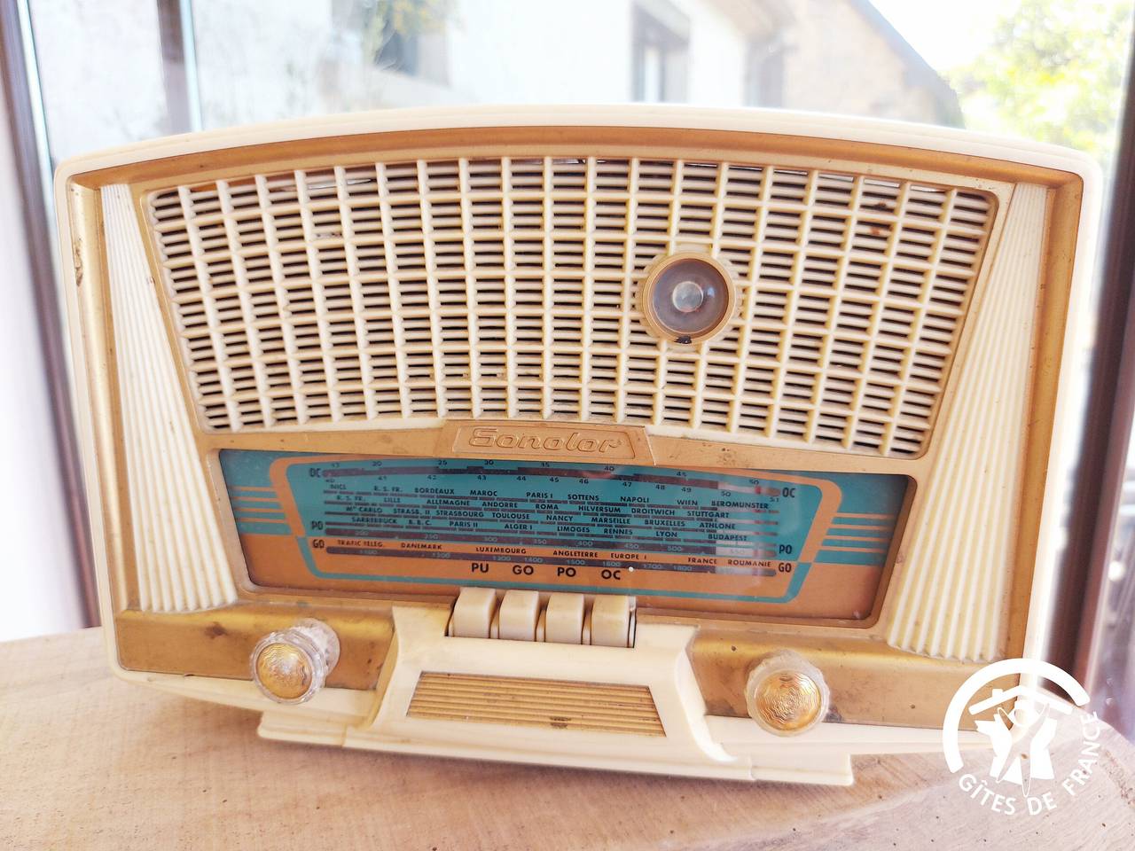 Acogedor Gîte en el Campo con Babyfoot, Terraza y Cercanía a Actividades Recreativas in Mayenne (desambiguación)