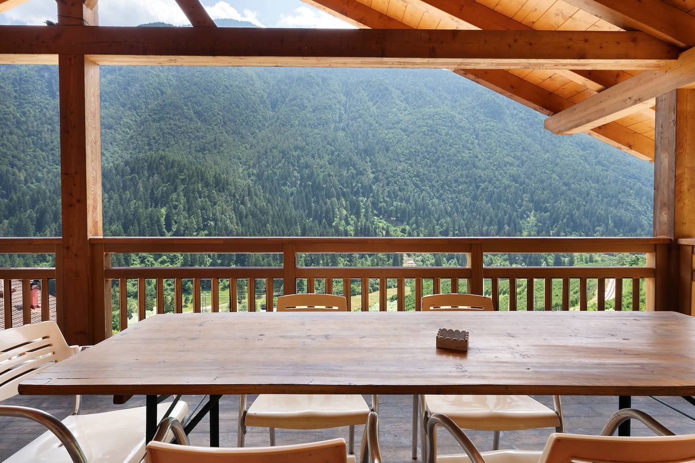 Ganze Wohnung, Ferienwohnung 'Appartamento Sole' mit Bergblick, privater Terrasse und Wi-Fi in Bozzana, Caldes