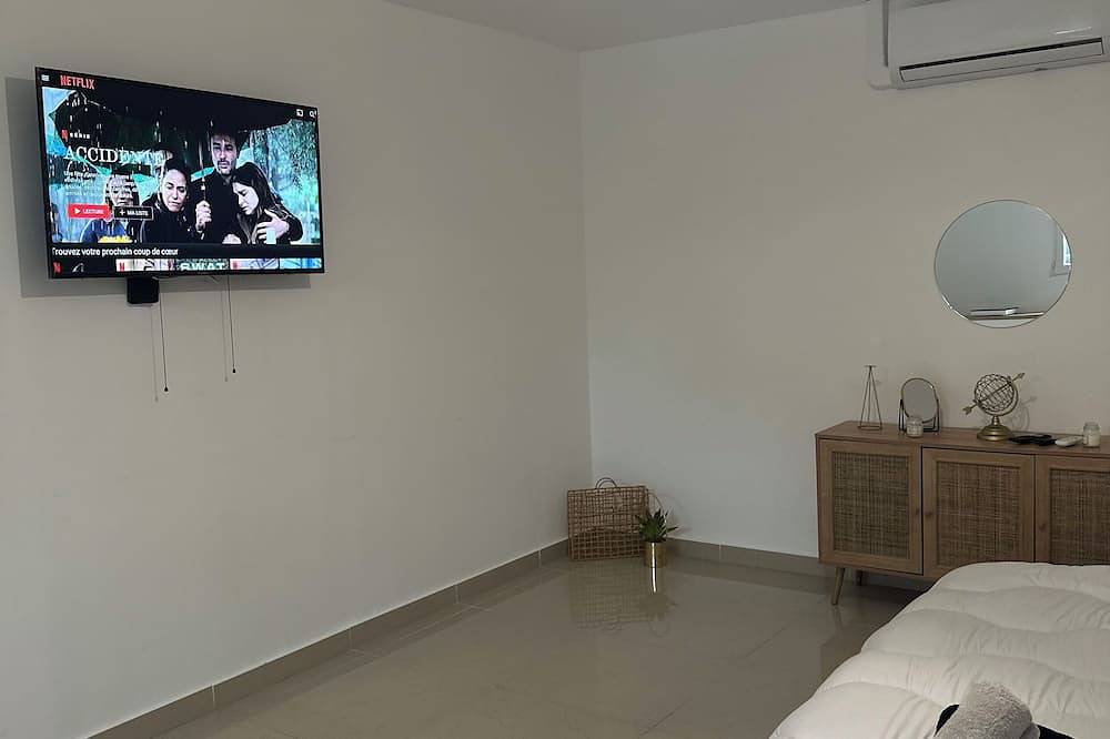 Studio Cosy Proche Cdg , Disney in Villeparisis, Sena y Marne
