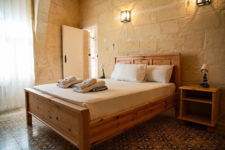 Location de vacances pour 4 personnes, avec terrasse ainsi que vue et piscine, animaux acceptés dans Sannat - 4