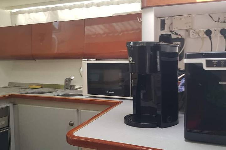 Péniche pour 6 personnes dans l' Hérault