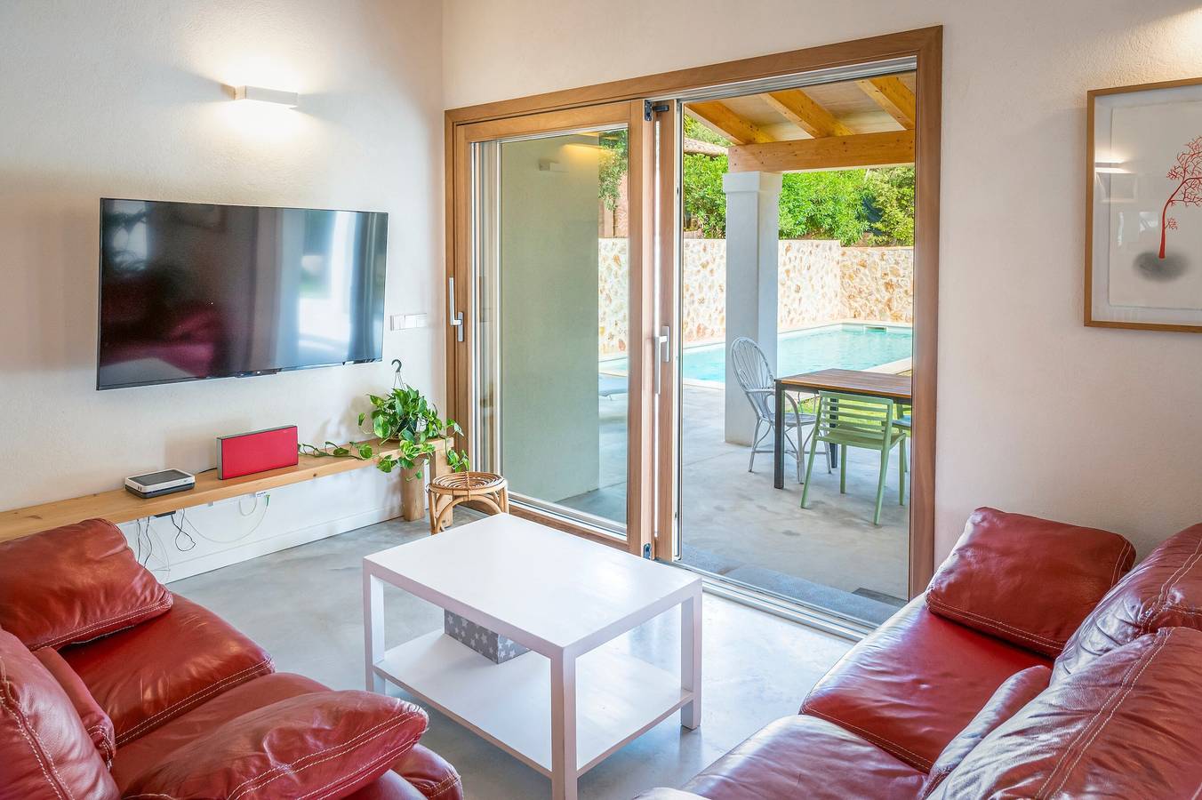 Holiday Home "Mar Clara" close to the Sea with Private Pool & Wi-Fi in Cala Sant Vicenc, Pollença