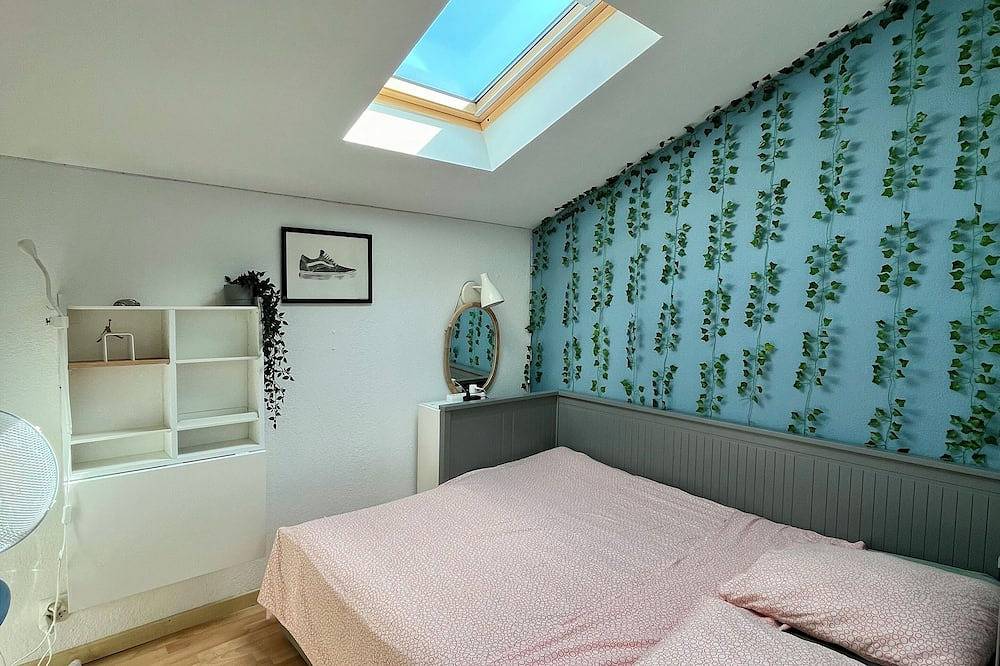 Entire apartment, Lovely duplex just a stone's throw from the beach. Beach, village, market all within walking distance. in Bidart, Bayonne region