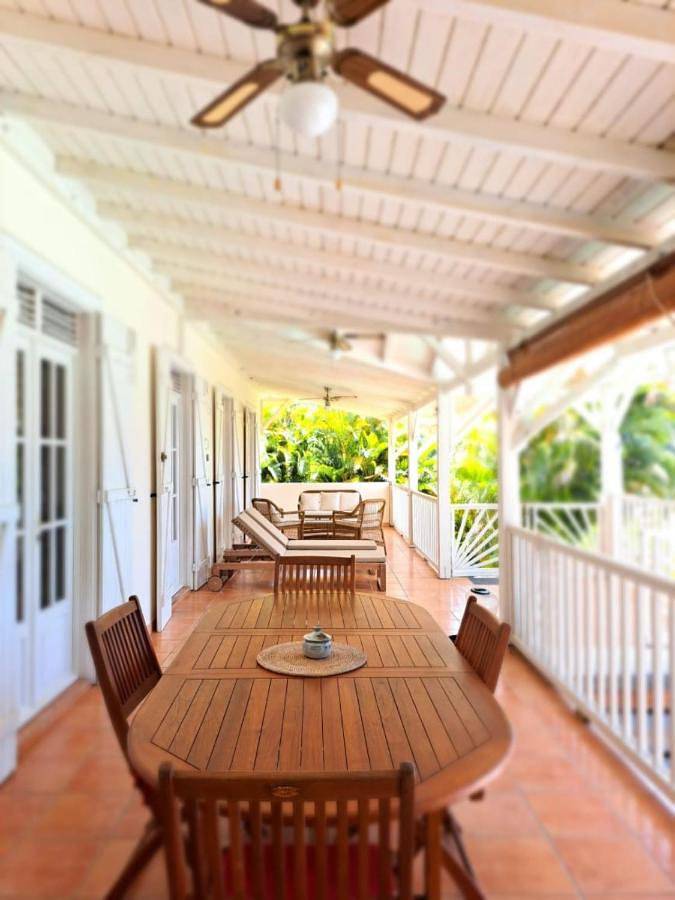 Location de vacances pour 6 personnes, avec vue ainsi que jardin et piscine à Saint-Claude (Guadeloupe) - 3