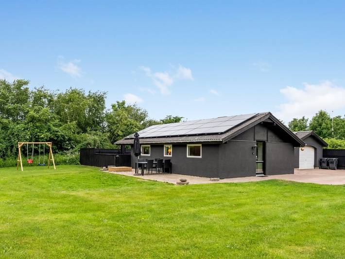 Ferienhaus für 4 Personen, mit Terrasse in Tversted