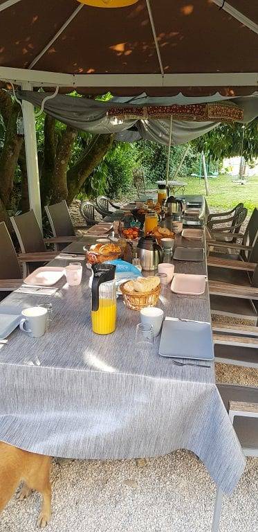 Chambre d’hôte pour 5 personnes, avec jacuzzi et piscine ainsi que sauna et jardin en Bourgogne-Franche-Comté - 2