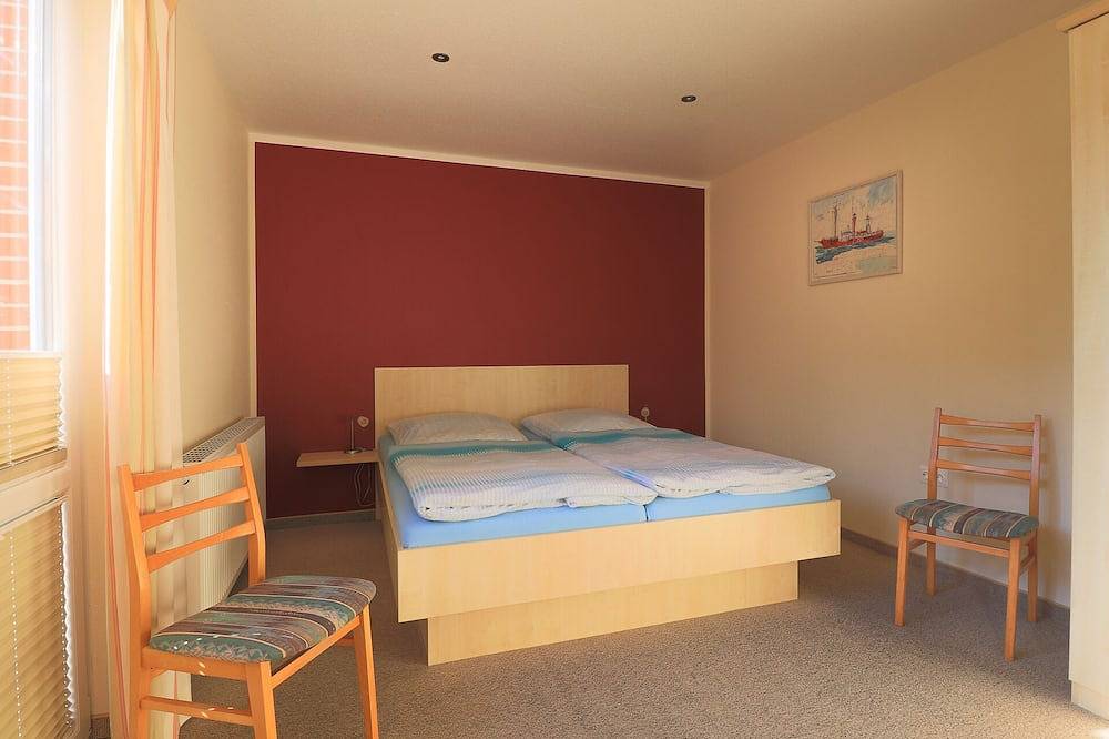 Entire apartment, Nicely furnished and quiet apartment for 1 to 4 people. in Norderney