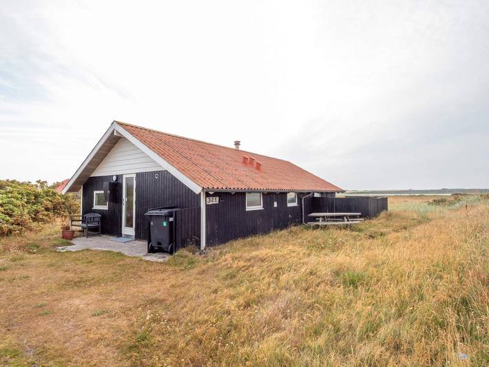 Ferieudlejning for 6 personer, med Terrasse i Vejlby Klit