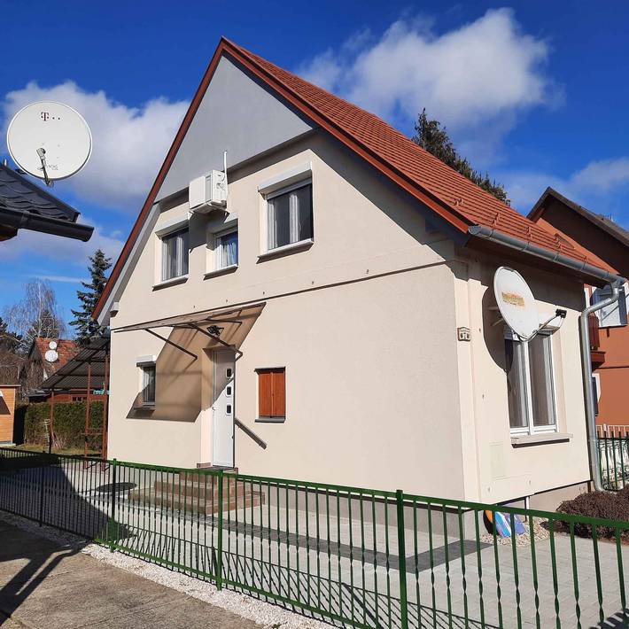 Ferienhaus für 4 Personen, mit Garten in Bük