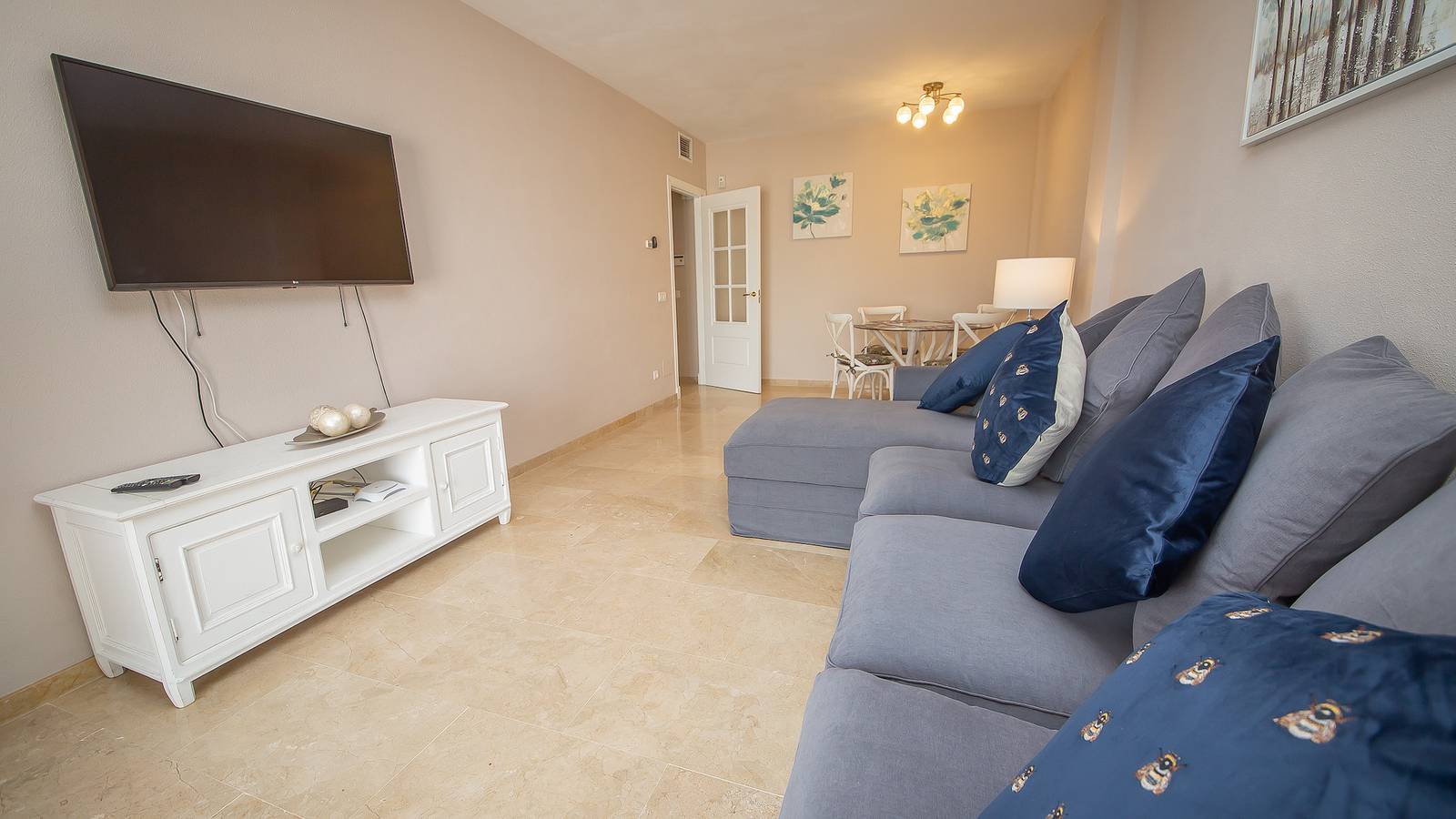 Entire apartment, Marina Real 253 in Puerto de la Duquesa, Manilva