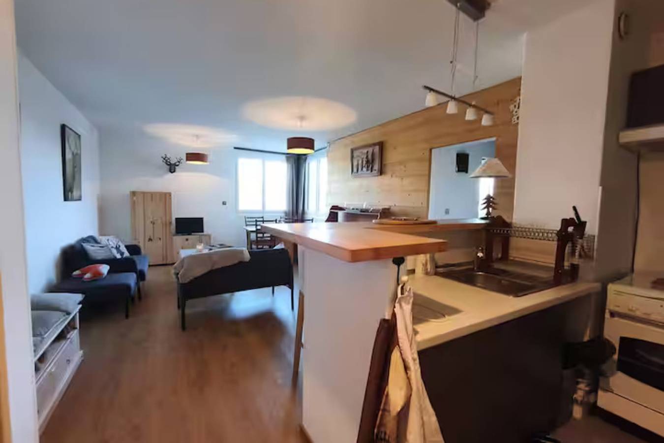 Ganze Wohnung, Le Sauze: Bright 60m² Flat near Slopes in Le Sauze, Enchastrayes