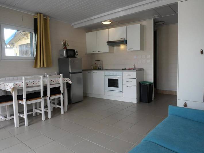 Gîte pour 2 personnes, avec terrasse et vue, animaux acceptés à Égletons - 4