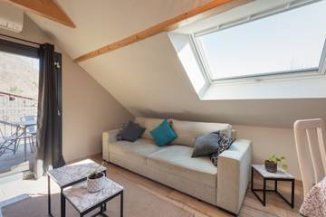 Chalet pour 2 Personnes dans Ouzous, Pyrénées, Photo 1