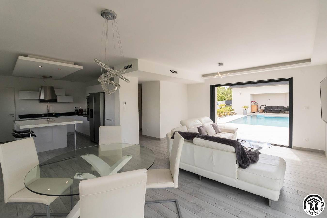 Gîte voor 6 personen met zwembad in Merville, Haute-Garonne