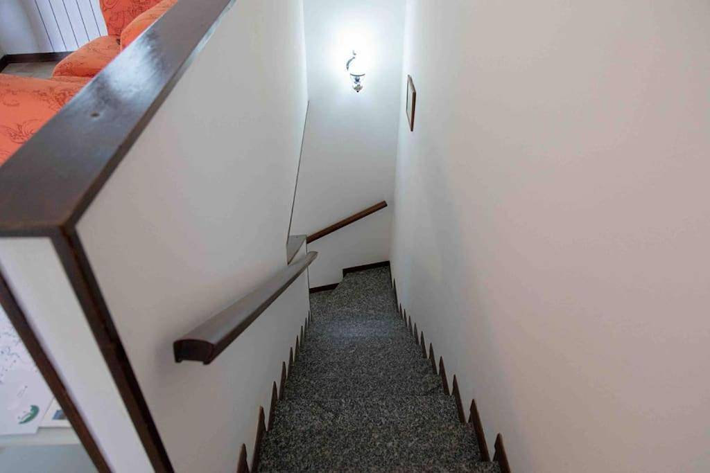 Ganze Wohnung, [Vista lago]-Appartamento funzionale con vista in Calcinate del Pesce, Varese