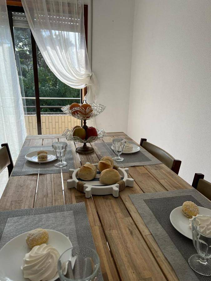 Apartamento inteiro, Lovely 2 bedroom apartment 100m from the beach in Vila do Conde, Distrito do Porto