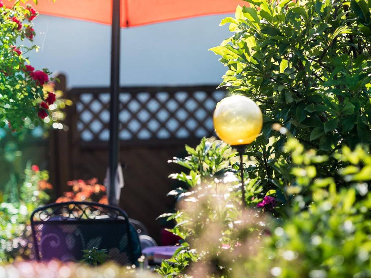 Haus Christine - Doppelzimmer in Tuxer Alpen, Buch in Tirol