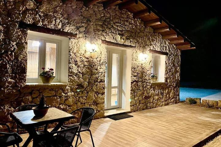 Holiday home for 4 people, with garden, with pets - 1