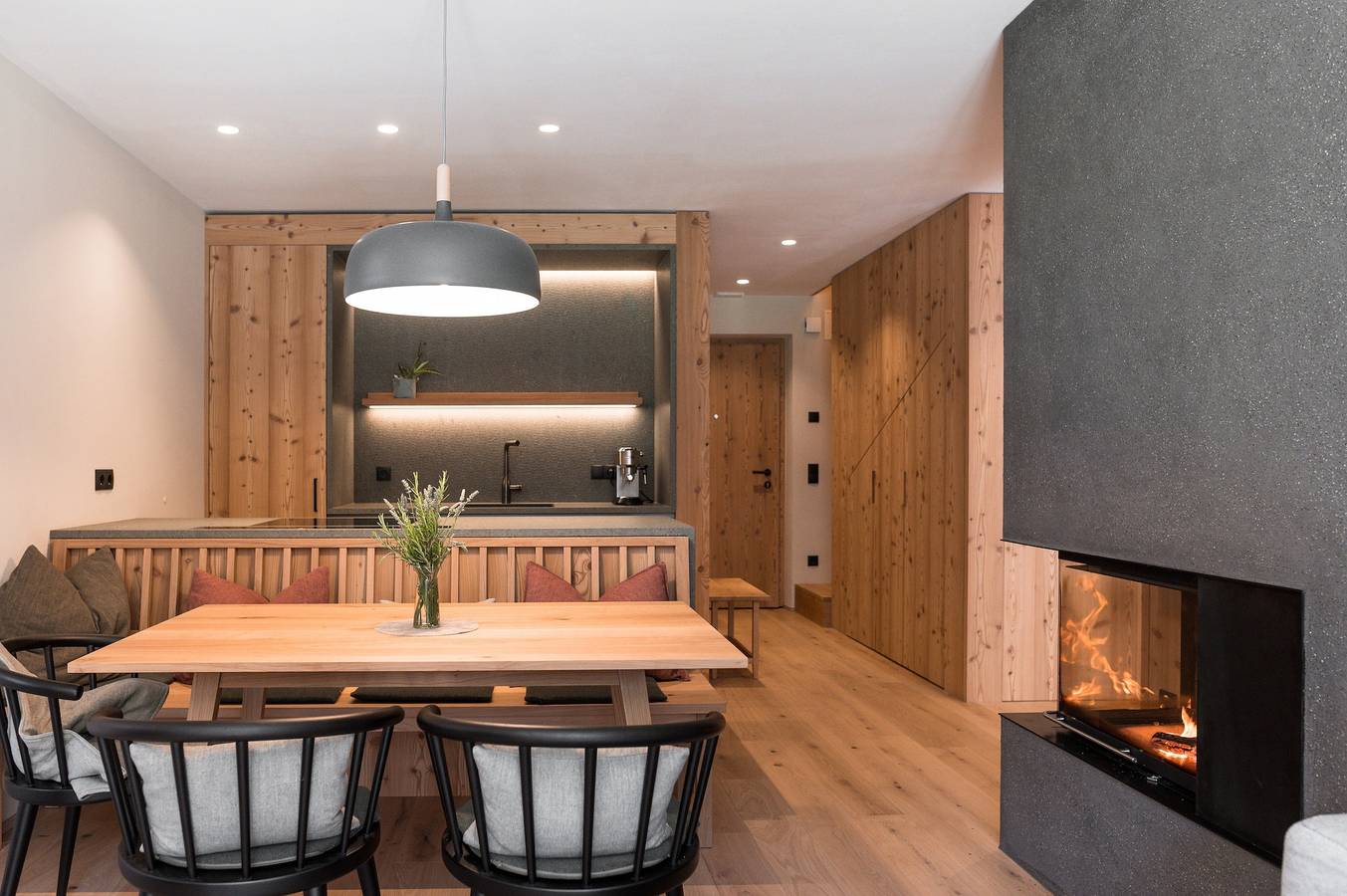 Ganze Wohnung, Apartment „Sunnseit Luxury“ mit Seeblick, Balkon und Wlan in Kuppelwies, Ulten