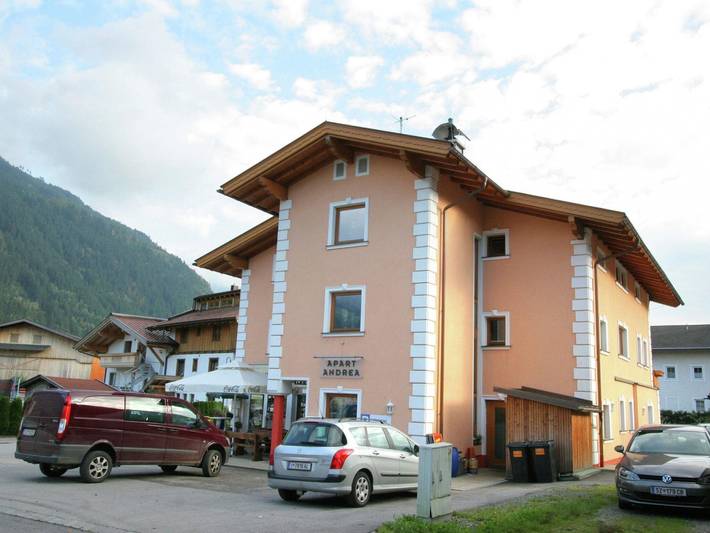 Ferienwohnung für 6 Personen, mit Balkon in Uderns