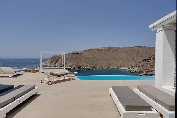 Gîte pour 2 personnes, avec Jacuzzi et Jardin dans Syros - 2