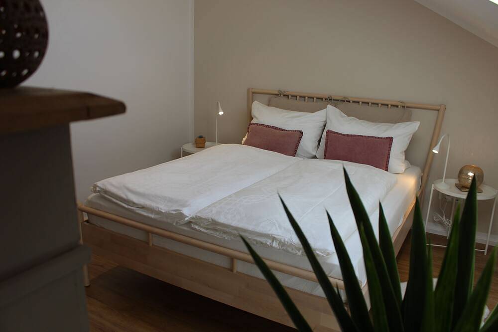 Ganze Wohnung, Ferienwohnung Oberschopper bis 6 Personen, 101 qm, 2 Schlafzimmer, Balkon in Flintsbach am Inn, Bayerische Alpen