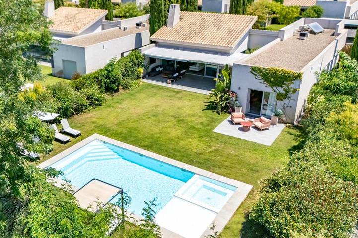 Chalet para 9 personas, con Jacuzzi y Terraza además de Jardín y Piscina en Cartaya