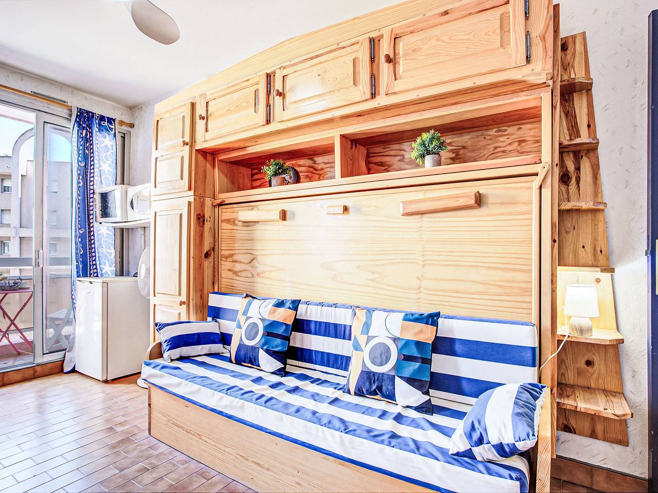 Entire apartment, Les Balcons de la Plage in Canet-en-Roussillon, Côte d'Améthyste