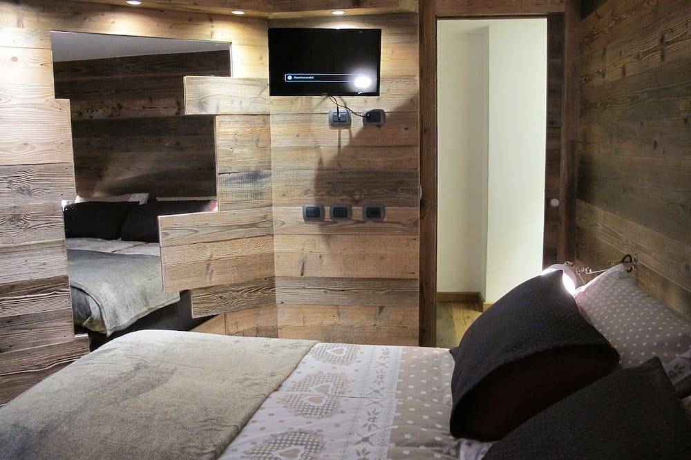 Appartement entier, Luxueux appartement de ski in / out récemment rénové (12 personnes) in Cervinia, Région de Valtournenche