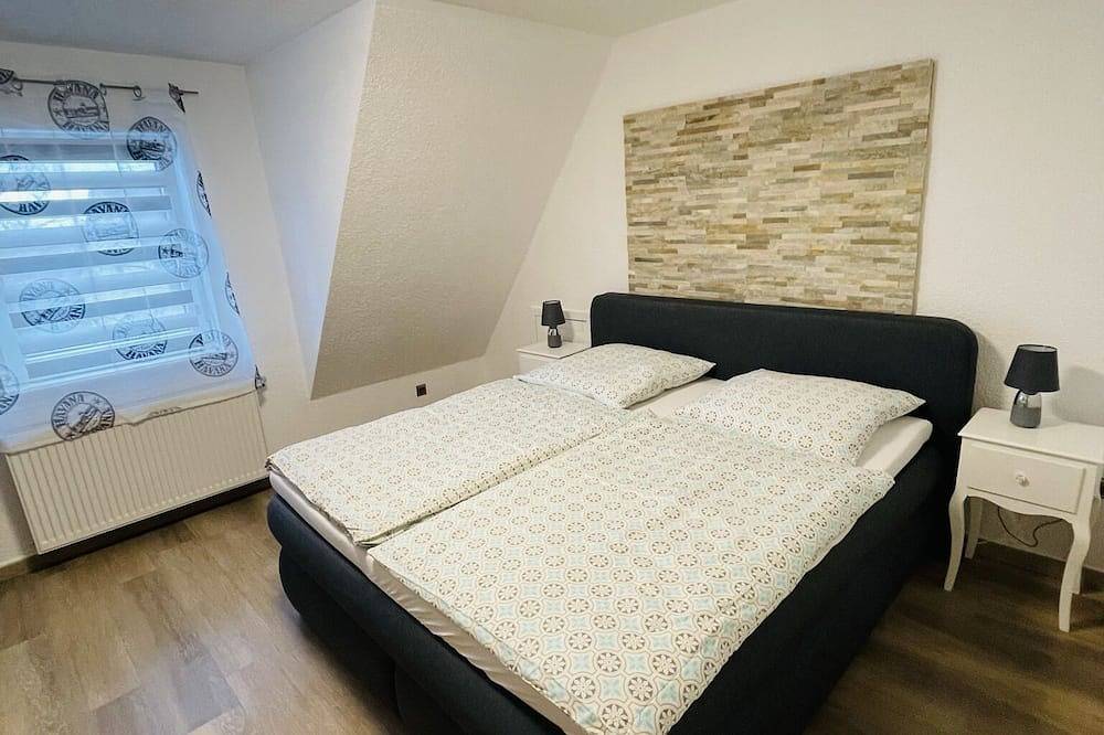 Ganze Wohnung, Easystay#3 Gemütliche Ferienwohnung in Kliniknähe mit Boxspringbett & Netflix in Bad Oeynhausen, Weserbergland