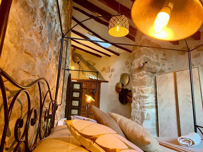 Country House 'La Casuca' with Mountain View, Private Terrace and Wi-Fi in Olba, Teruel Området