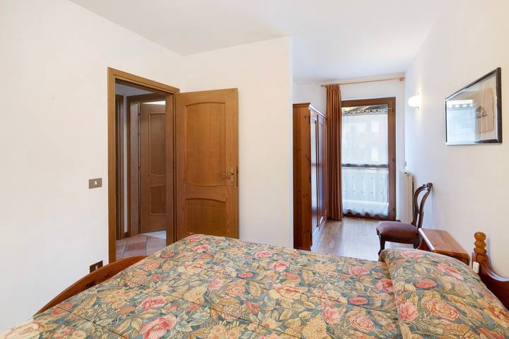 Entire apartment, Apartment 'Residence Malibu Appartamento 9' with Mountain View and Wi-Fi in Falcade, Dolomiti Superski