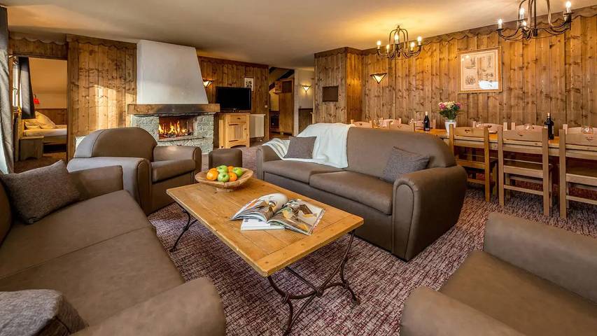 Chalet pour 12 personnes, avec piscine et sauna, animaux acceptés dans Les Arcs