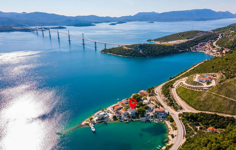 Ganze Ferienwohnung, Apartment am Meer mit Terrasse, WLAN und Parkplatz – 2 km vom Strand entfernt in Klek, Dubrovnik-Neretva
