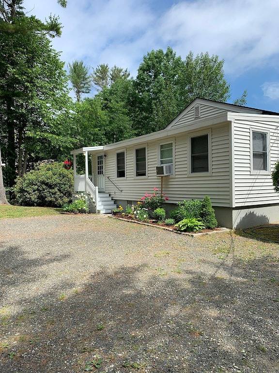 Super sauberes, helles, gut ausgestattetes Cottage - neu zum Vermietungsmarkt! in Cape Neddick, York County