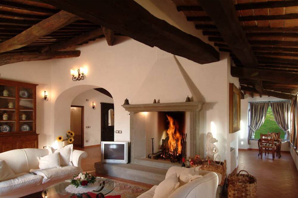 Splendid farmhouse in the heart of the Val d'Orcia in Pienza, Orciatal