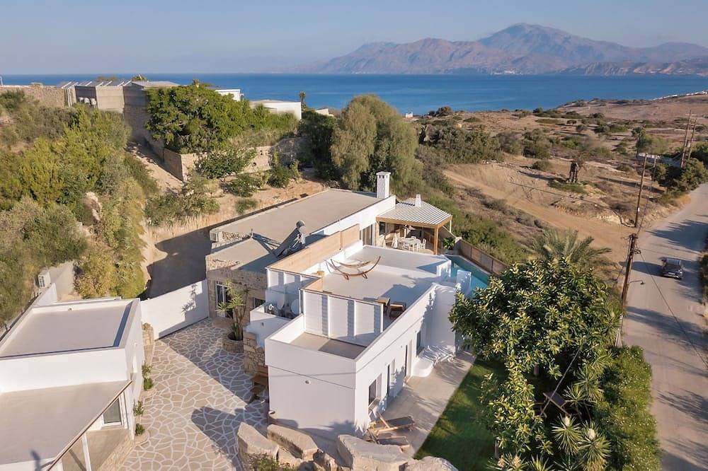 Sonnige Villa mit privatem Pool in der Nähe des Strandes von Komos in Pitsidia, Iraklio-Heraklion und Umgebung