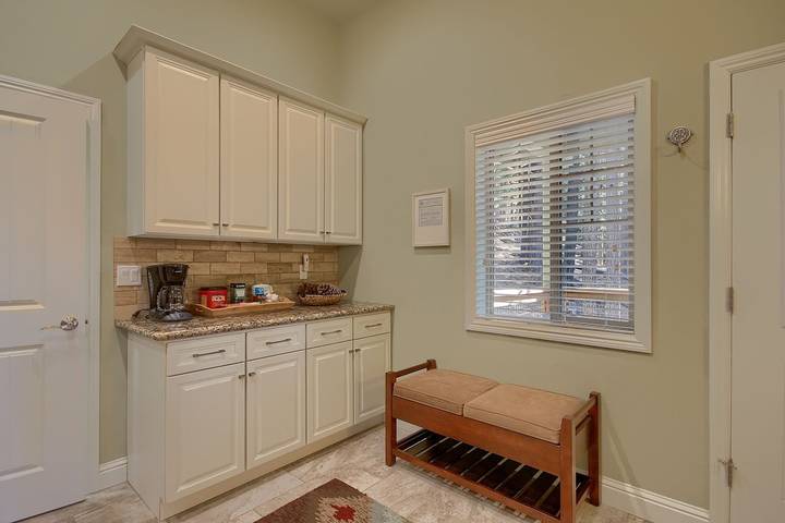 Holiday home for 8 people, with sauna and hot tub as well as balcony in Yosemite National Park