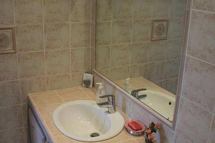 Gîte pour 4 personnes, avec jardin à Beaucaire - 3