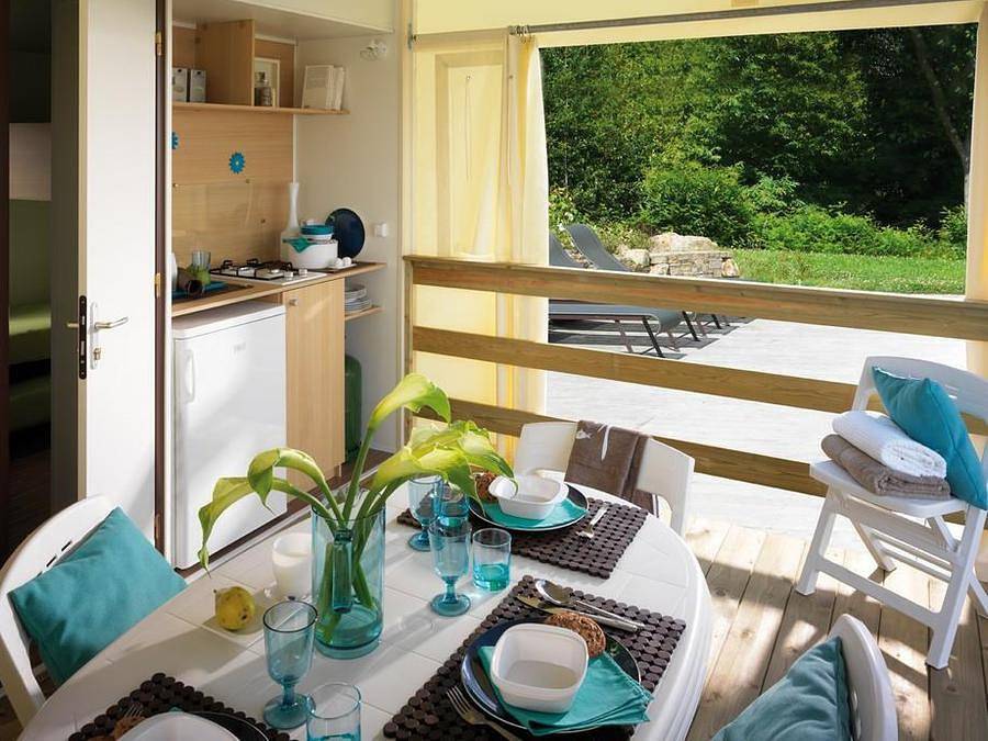 Camping Domaine Des Blachas - Bungalowzelt 4 personen - Tithome - 2 Zimmer - kollektive Sanitäranlagen Camping 21 m2 in Salavas, Gorges de l’Ardèche