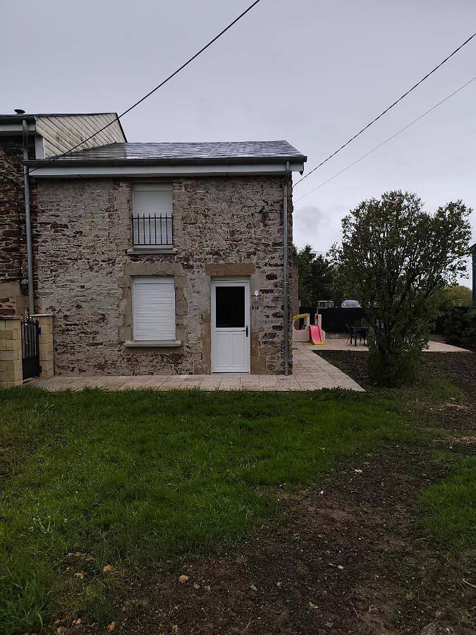Appartement entier, Two-Bedroom House in Bourg-Fidèle, Parc naturel régional des Ardennes