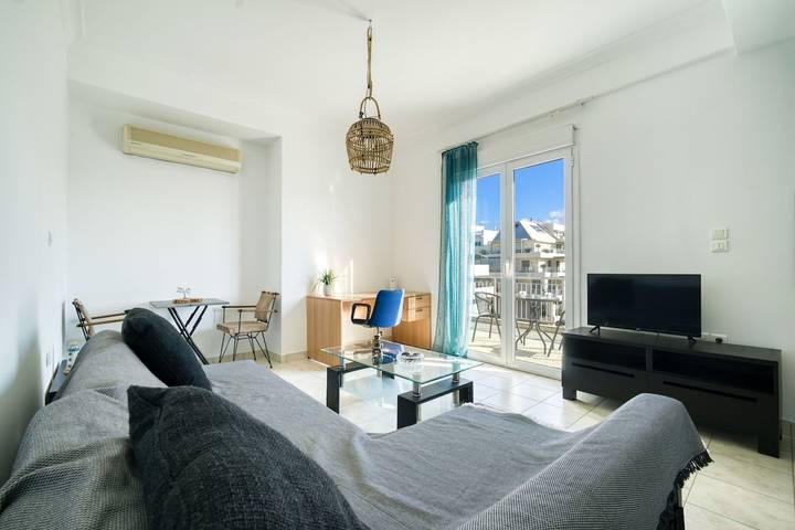 Ferielejlighed for 4 personer, med Terrasse i Athen