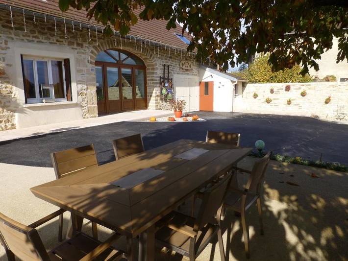 Maison d’hôte pour 2 personnes, avec jardin et piscine dans le Jura - 2